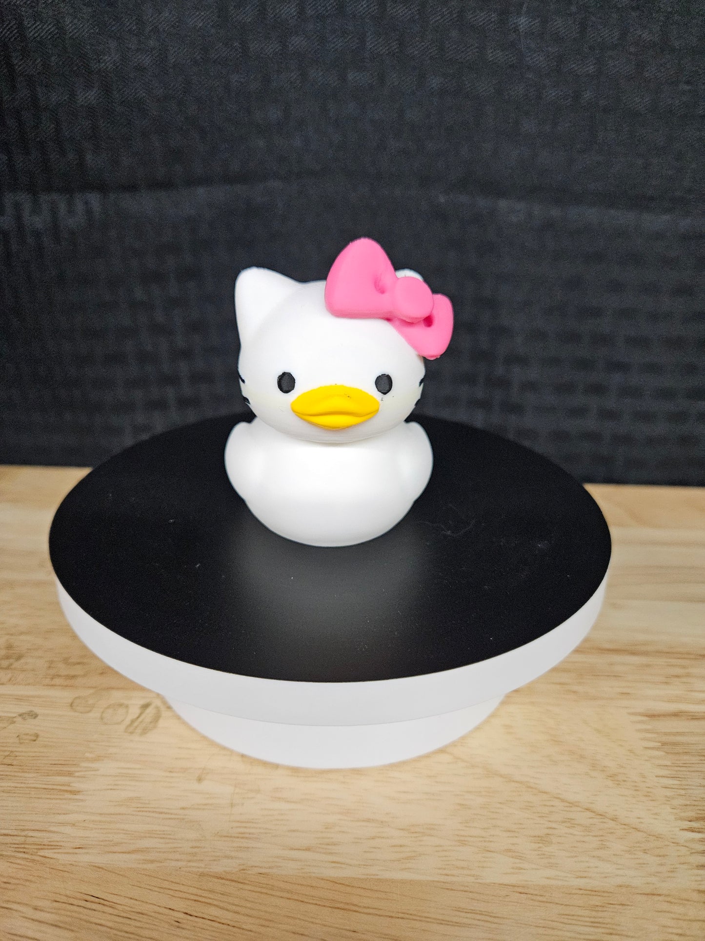 Hello Kitty Duck