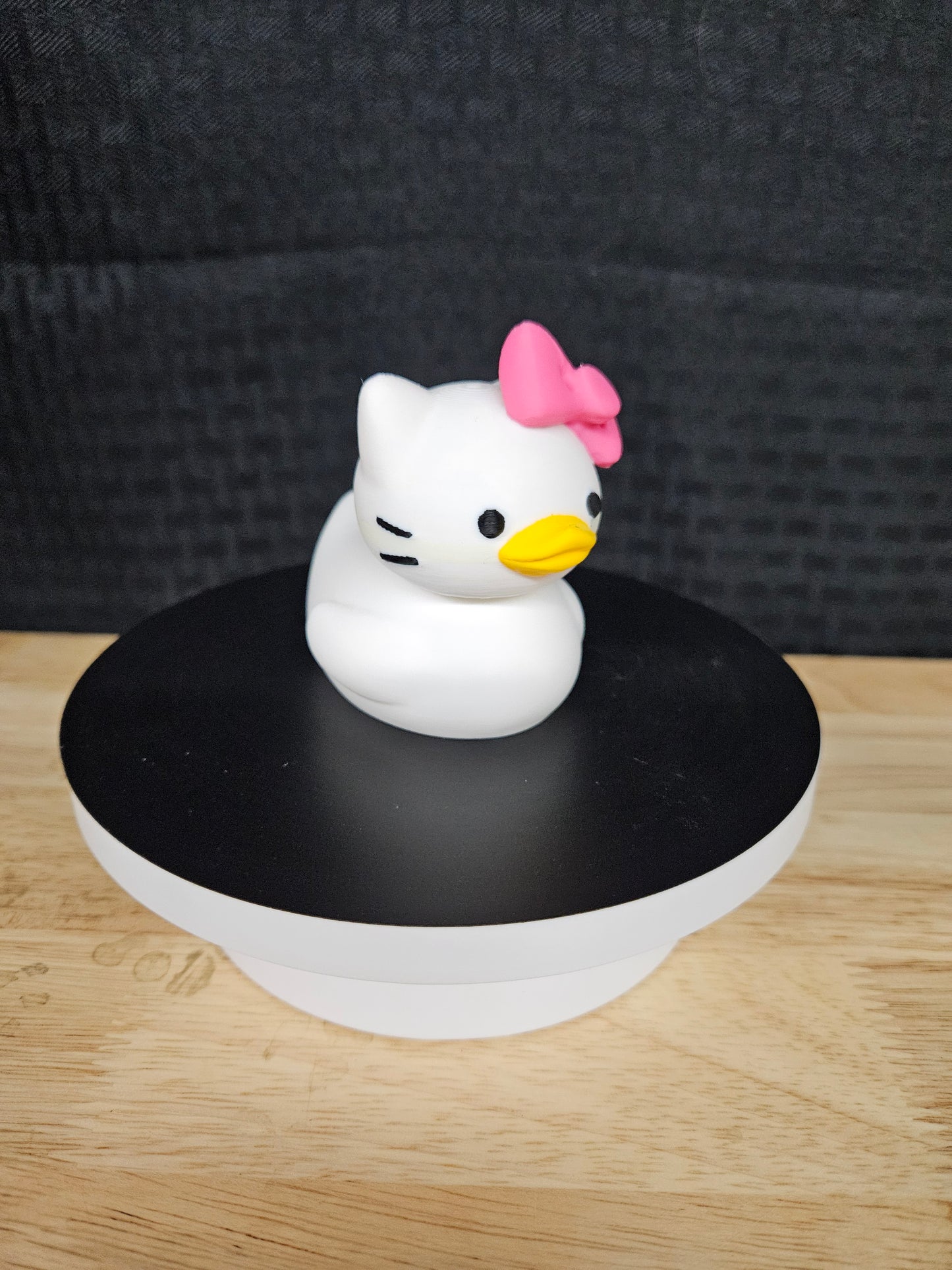 Hello Kitty Duck